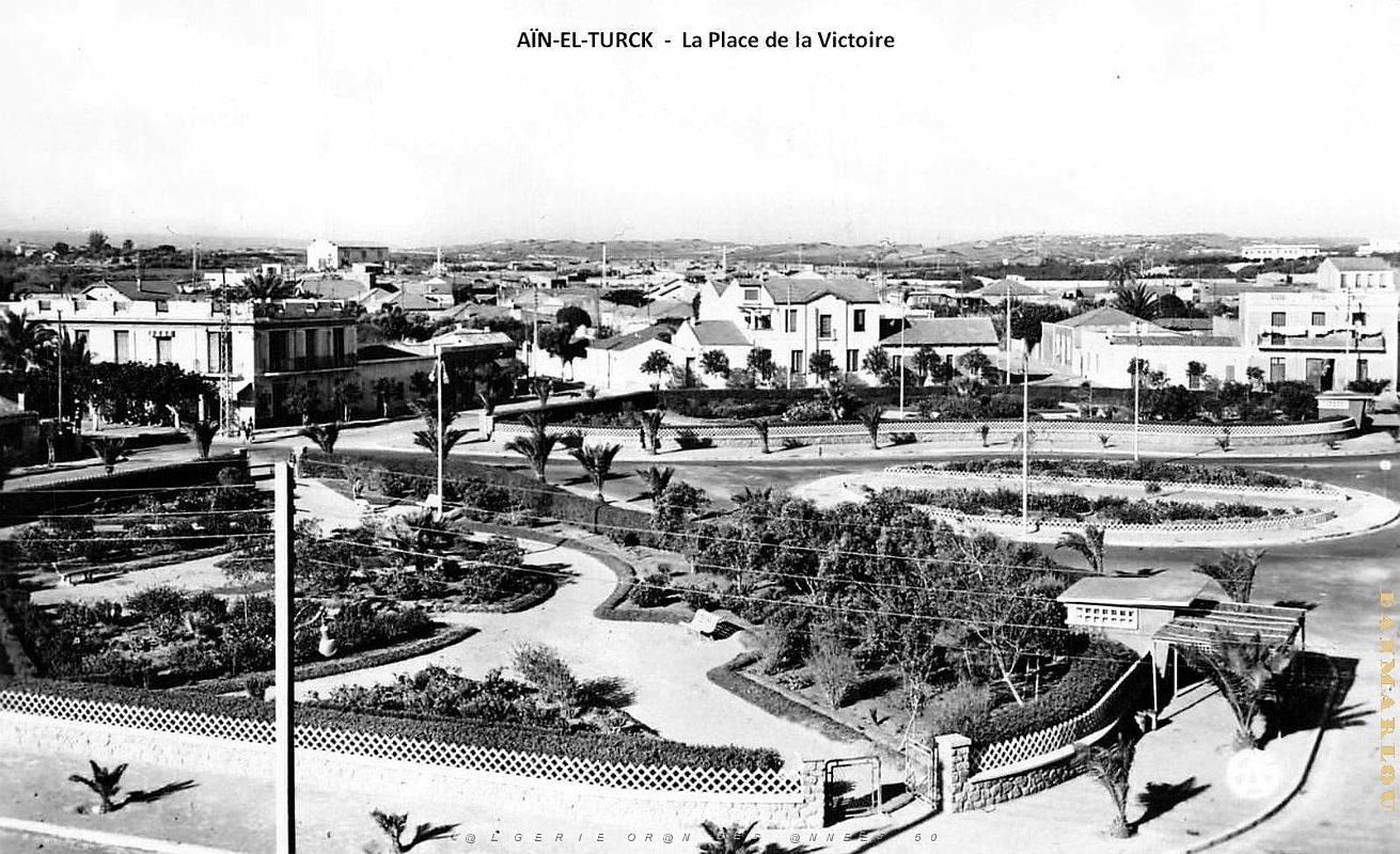 Ain-El-Turck - Place de la Victoire_2.jpg